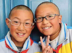 造寸眼镜公益活动，点亮的不只是孩子的眼睛
